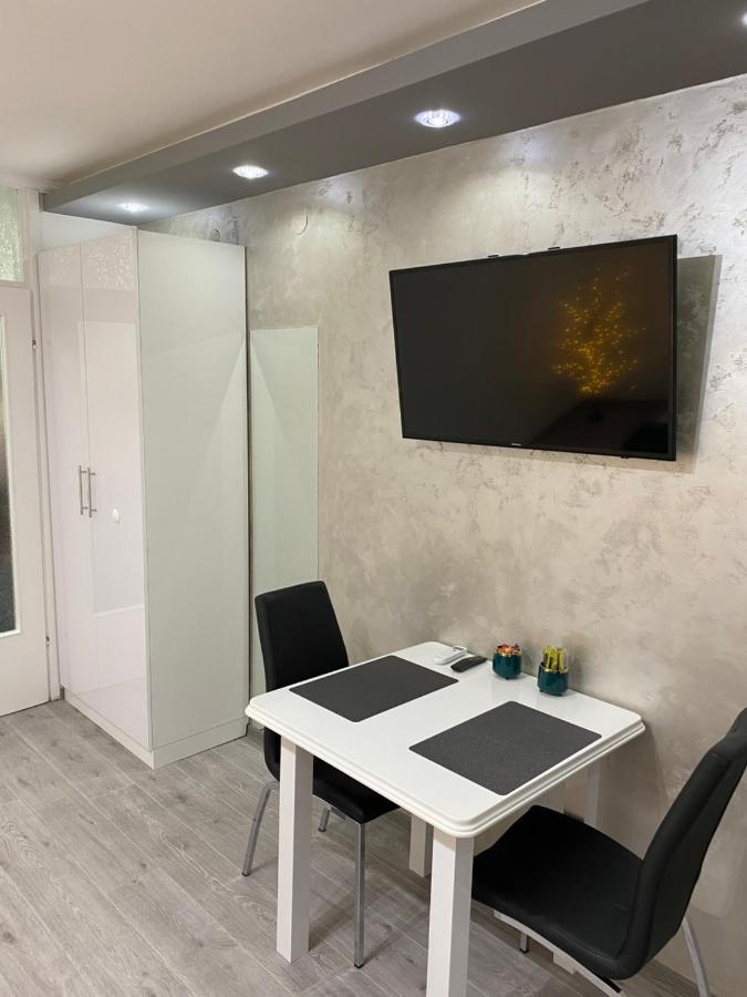 Manirosi 5 Apartment Subotica Eksteriør billede