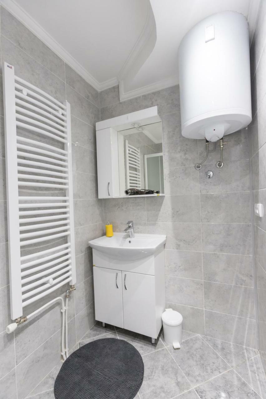 Manirosi 5 Apartment Subotica Eksteriør billede